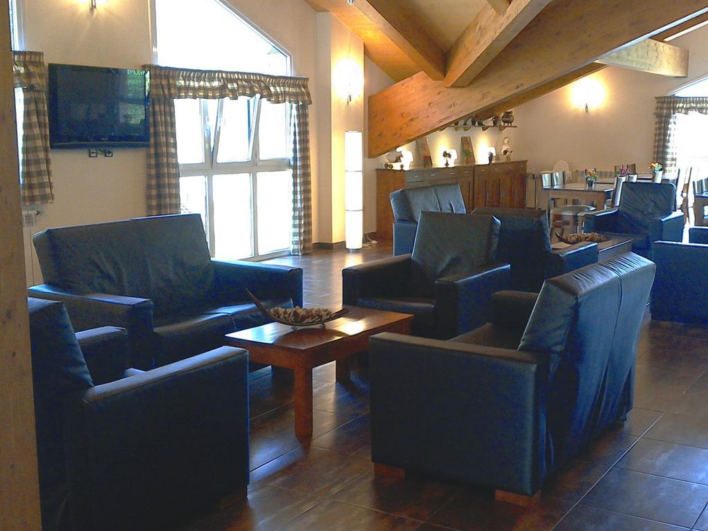 Aparthotel Rialb El Serrat Ngoại thất bức ảnh