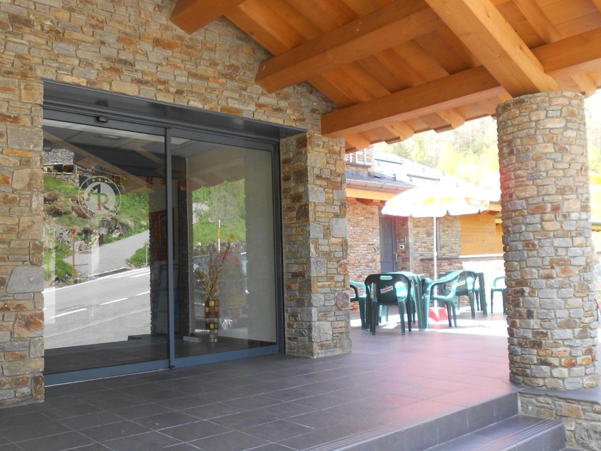 Aparthotel Rialb El Serrat Ngoại thất bức ảnh