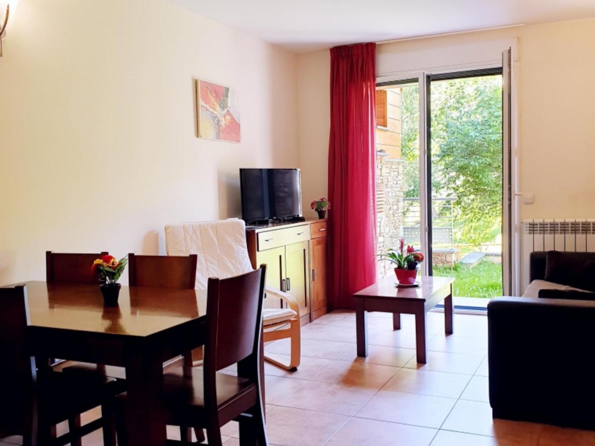 Aparthotel Rialb El Serrat Ngoại thất bức ảnh