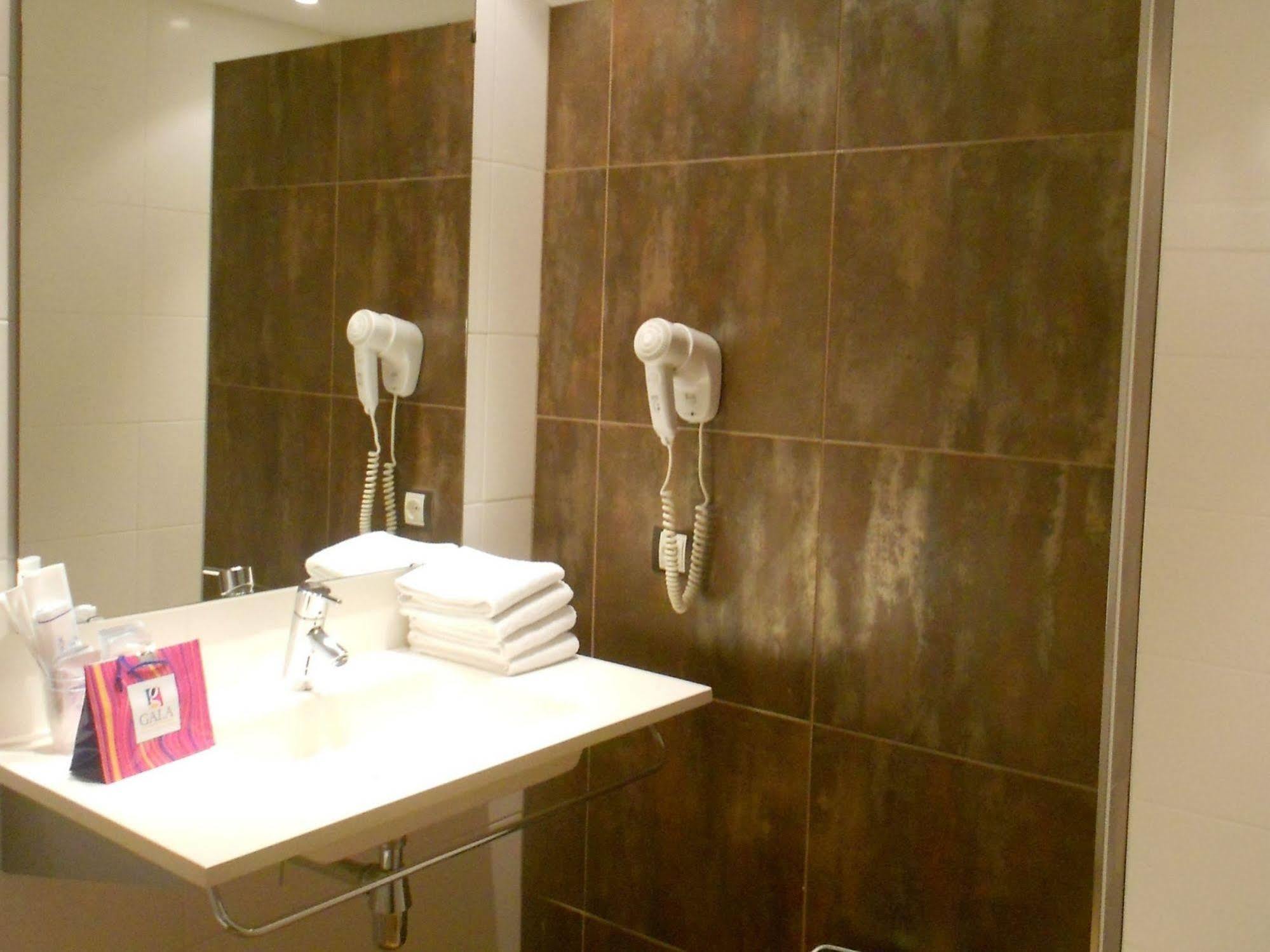 Aparthotel Rialb El Serrat Ngoại thất bức ảnh