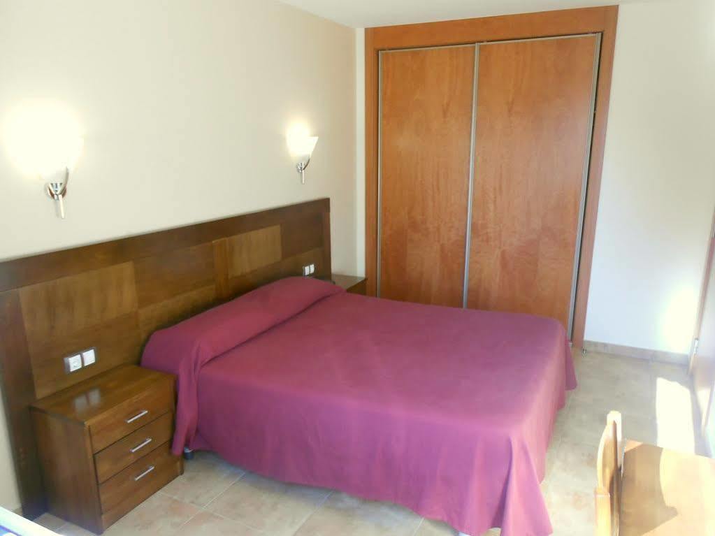 Aparthotel Rialb El Serrat Ngoại thất bức ảnh